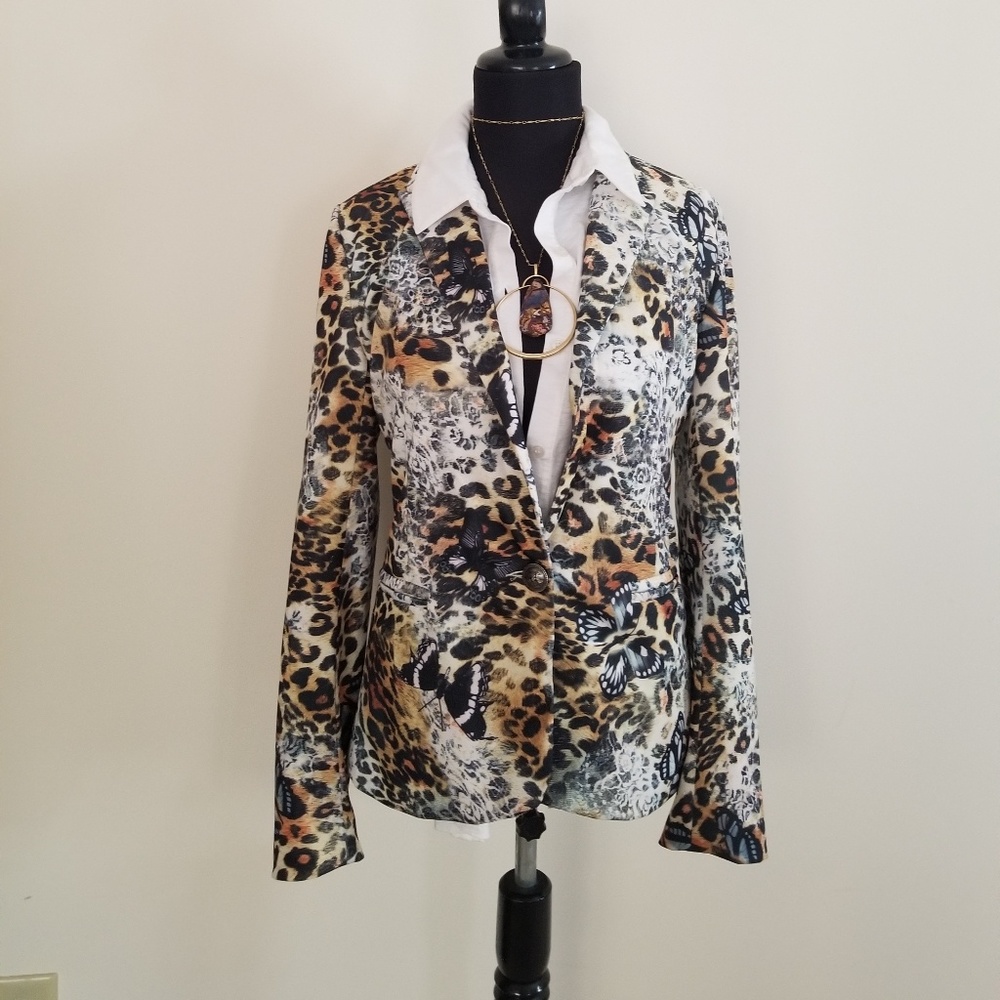 Leopard, Butterfly Jacket